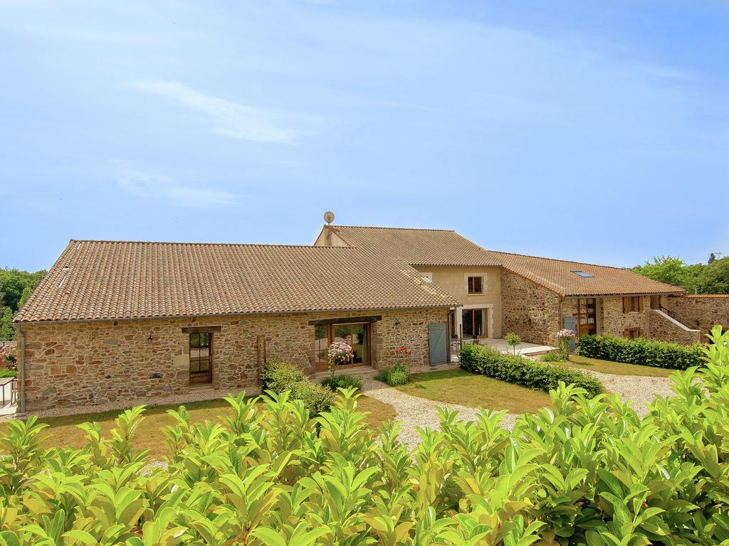 Disabled-Accessible Gite With Heated Pool Villa Roussines Exterior photo